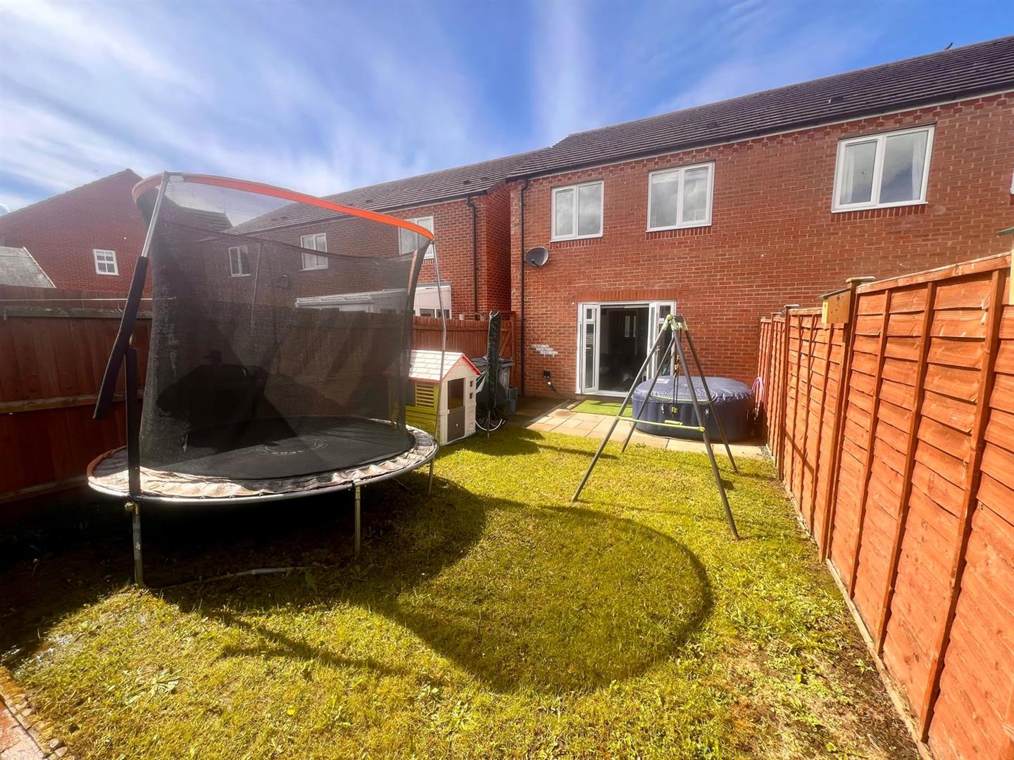 26 Blakes Meadow, Shrewsbury, SY4 5XN For Sale